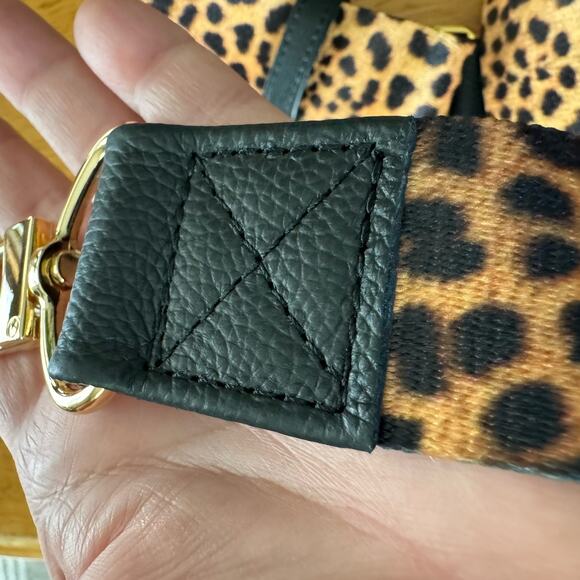 New Cheetah Leopard Print Handbag Strap 1.5" Wide 48" Long Gold Tone Mautto - Picture 8 of 10